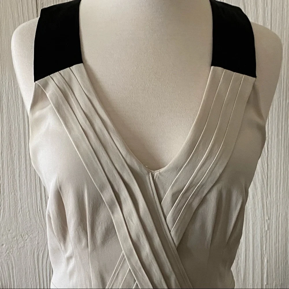 Banana Republic Monogram Collection Form Fitting Silk Dress Size 4 - Picture 7 of 14